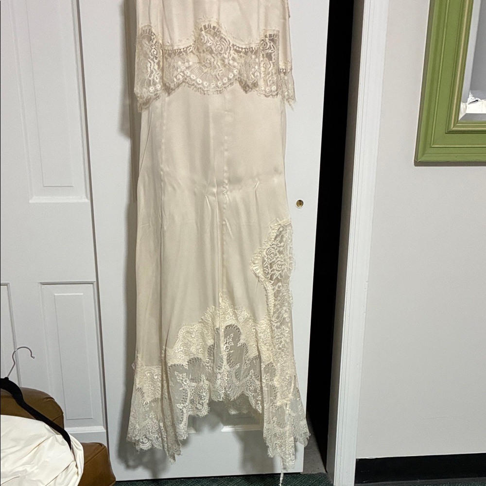 Third Form Visions Skirt 
Elegant Cream High Low Lace Skirt - Picture 2 of 5